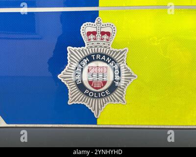 Londres, Royaume-Uni. 26 novembre 2024. Un logo de la British transport police à Londres. Crédit : Julia Kilian/dpa/Alamy Live News Banque D'Images