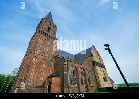 Bâtiments dans Emmerich am Rhein. Vieille église dans la ville. Banque D'Images