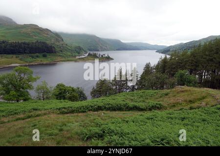 Haweswater Lake de « Rough Crag » sur la route à la chaîne de collines de « High Street » de Mardale dans le parc national de Lake District, Cumbria, Angleterre, Royaume-Uni. Banque D'Images