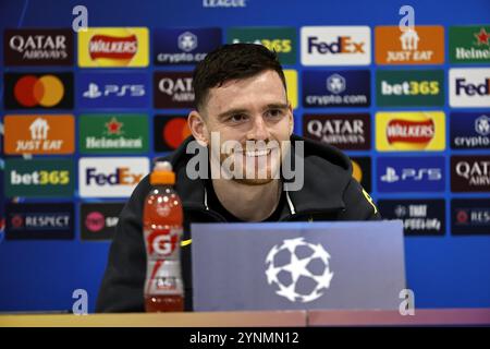 26 novembre 2024 ; Anfield et AXA Training Centre, Liverpool, Merseyside, Angleterre ; Conférence de presse et séance d'entraînement avant le match de l'UEFA Champions League entre Liverpool et le Real Madrid à Liverpool, Angleterre ; Andrew Robertson de Liverpool s'adressant aux médias lors de la conférence de presse d'aujourd'hui à Anfield avant le match de demain de la Ligue des Champions contre le Real Madrid. Banque D'Images