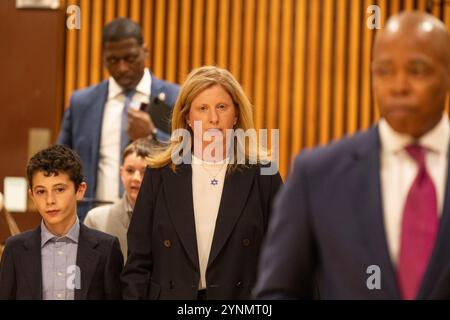 Jessica Tisch arrive pour la cérémonie de serment en tant que commissaire de police par le maire Eric Adams au One police Plaza à New York le 25 novembre 2024 Banque D'Images