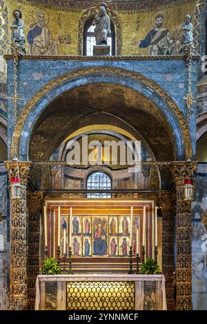 VENISE, ITALIE - 17 MARS 2023 : intérieur de la cathédrale patriarcale médiévale Basilique Saint-Marc (Basilica Cattedrale Patriarcale di San Marco), Banque D'Images