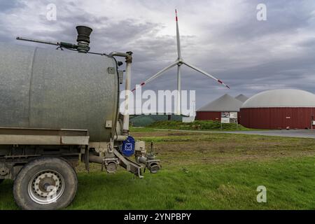 L'usine de biogaz produit du gaz à partir de diverses biomasses, l'électricité est produite dans des centrales de cogénération de chaleur et d'électricité avec le biogaz produit et vendu à COMPAN Banque D'Images