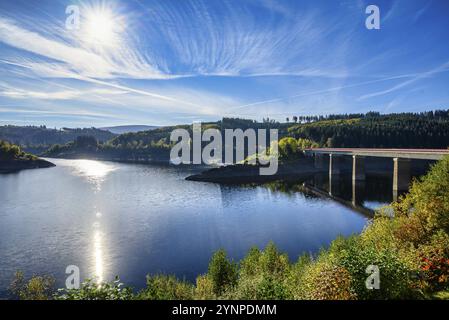 Le barrage d'Oker près d'Altenau dans les montagnes du Harz dans le district de Goslar, Allemagne, Europe Banque D'Images