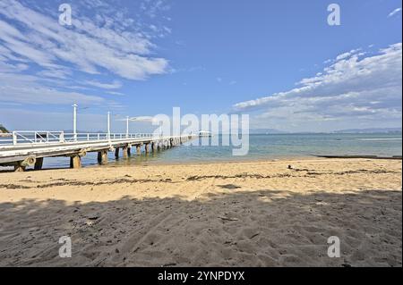 Jetée de la baie de pique-nique sur l'île Magnetic Island Banque D'Images