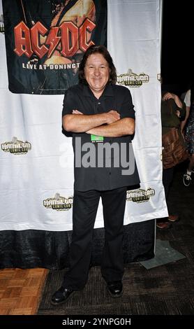 21 septembre 2024 - Hamilton, Ontario, Canada. Musicien Simon Wright, batteur AC/DC à Hamilton Comic Con 2024 au Hamilton Convention Centre par Carmen's.. (Crédit image : © Brent Perniac/AdMedia via ZUMA Press Wire) USAGE ÉDITORIAL SEULEMENT! Non destiné à UN USAGE commercial ! Banque D'Images