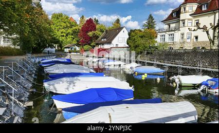 Amarrage de bateaux à Ueberlingen sur le lac de Constance Banque D'Images