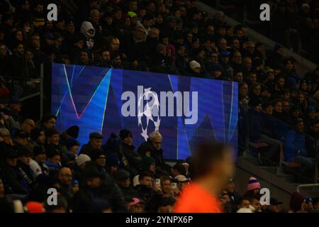 Milan, Italie. 26 novembre 2024. Logo de l'UCL lors de la ligue des champions de l'UEFA 2024/25, match de football entre le FC Inter et le RB Leipzig le 26 novembre 2024 au stade San Siro '' Giuseppe Meazza'' à Milan, Italie, crédit : Nderim Kaceli/Alamy Live News Banque D'Images