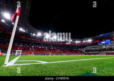 Leverkusen, Allemagne. 26 novembre 2024. LEVERKUSEN, ALLEMAGNE - NOVEMBRE 26 : vue d'ensemble de la BayArena avant le match MD5 de la phase 2024/25 de l'UEFA Champions League entre le Bayer 04 Leverkusen et le FC Salzburg à la BayArena le 26 novembre 2024 à Leverkusen, Allemagne. (Photo de René Nijhuis/MB Media) crédit : MB Media solutions/Alamy Live News Banque D'Images