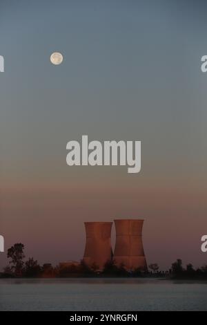 Herald, Californie, États-Unis. 16 novembre 2024. La centrale nucléaire de Rancho Seco est une centrale nucléaire déclassée construite par le Sacramento Municipal Utility District à Herald, en Californie. (Crédit image : © David G. McIntyre/ZUMA Press Wire) USAGE ÉDITORIAL SEULEMENT! Non destiné à UN USAGE commercial ! Banque D'Images