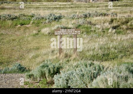 Devil's Gate, une gorge spectaculaire érodée par la rivière Sweetwater, un point d'arrêt historique pour les pionniers sur la piste mormon, Martin's Cove, Wyoming. Banque D'Images