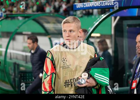 Lisbonne, Portugal. 26 novembre 2024. Oleksandr Zinchenko de l'Arsenal FC vu lors de l'UEFA Champions League 2024/25 League phase Matchday 5 entre le Sporting CP et l'Arsenal FC à l'Estadio Jose Alvalade. Score final : Sporting CP 1:5 Arsenal FC crédit : SOPA images Limited/Alamy Live News Banque D'Images