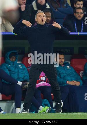 Munich, Allemagne. 26 novembre 2024. Luis Enrique, entraîneur du PSG, manager de l'équipe, dans la phase MD5 match FC BAYERN MUENCHEN - PARIS SG 1-0 de football UEFA Champions League dans la saison 2024/2025 à Munich, 26 novembre 2024, FCB, 5. Spieltag, Muenchen photographe : ddp images/STAR-images crédit : ddp Media GmbH/Alamy Live News Banque D'Images