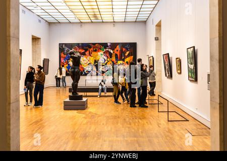 Moscou, Russie - 27 octobre 2024 : salle de la nouvelle Galerie Tretiakov sur la rue Krymsky Val dans la ville de Moscou Banque D'Images