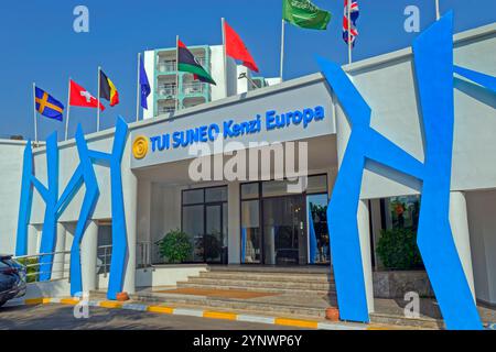 Façade de l'hôtel TUI Suneo Kenzi Europa à Agadir, province de Souss-Massa, Maroc. Banque D'Images