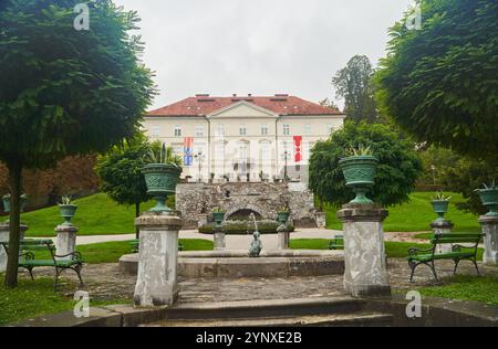 Ljubljana, Slovénie - 10 octobre 2022 : bâtiment du Centre international des arts graphiques à Ljubljana Banque D'Images