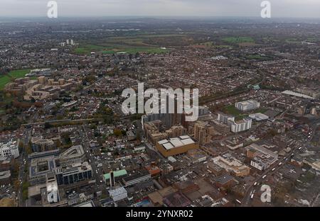 Une vue aérienne de Hounslow dans l'ouest de Londres, Royaume-Uni Banque D'Images