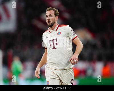 Novembre 26 2024 : Harry Kane du Bayern Munich regarde lors d'un match de la Ligue des Champions match 5, le FC Bayern Munich contre le Paris Saint-Germain, à Allianz Areana, Munich, Allemagne. Ulrik Pedersen/CSM (image crédit : © Ulrik Pedersen/Cal Sport Media) Banque D'Images