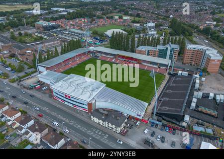 Vue aérienne de l'hippodrome, terrain de Wrexham AFC, pays de Galles. Banque D'Images