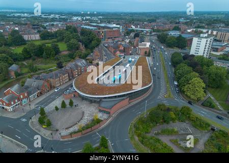 Vue aérienne de l'échangeur de bus de Chester, Cheshire, Royaume-Uni. Banque D'Images