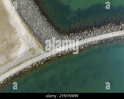 Vue d'oiseau d'un barrage étirable Banque D'Images