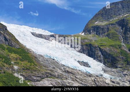 Boyabreen glacier, un magnifique bras de la grand glacier Jostedalsbreen, Norvège, Europe Banque D'Images