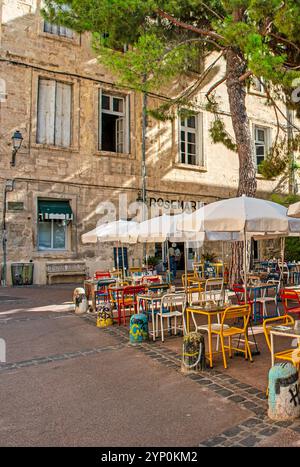 Café Rosemarie sur la rue des Soeurs noires à Montpellier, France Banque D'Images