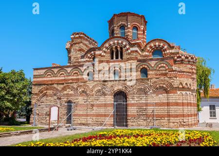 Vue de face à l'église du Christ Pantocrator dans la vieille ville de Nessebar. Bulgarie Banque D'Images