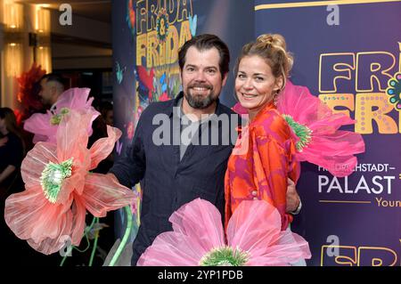Daniel Fehlow und Jessica Ginkel BEI der Premiere der Young Show Frida & Frida im Friedrichstadt-Palast. Berlin, 27.11.2024 *** Daniel Fehlow et Jessica Ginkel à la première du Young Show Frida Frida au Friedrichstadt Palast Berlin, 27 11 2024 Foto:XM.xBehrensx/xFuturexImagex frida 4176 Banque D'Images