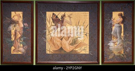 Figure féminine sentant le coquelicot, composition avec la nymphe ailée soufflant parmi les roseaux, figure féminine avec un verre, 1887, Alexandre de Riquer (Calaf, 1856 - Palma, 1920), MNAC, Museu Nacional D'Art de Catalunya, Barcelone, Espagne. Banque D'Images