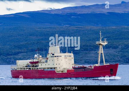 Navire argentin l'Almirante Viel opérant de Ushuaia, Argentine à la péninsule Antarctique en Antarctique, Océan Austral, régions polaires Banque D'Images