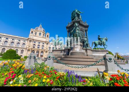 Naturhistorisches Museum (Musée d'histoire naturelle), monument de l'impératrice Maria Theresa, Maria-Theresien-Platz, site du patrimoine mondial de l'UNESCO, quartier des musées Banque D'Images