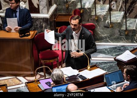FRANCE-POLITIQUE-GOUVERNEMENT-PARLEMENT Ugo Bernalicis, député de la France Insoumise, au parlement lors du débat sur l'abrogation de la réforme des retraites. À Paris, le 28 novembre 2024. PARIS ILE-DE-FRANCE FRANCE COPYRIGHT : XANDREAXSAVORANIXNERIX FRANCE-POLITICS-GOVERNMENT-PARLI ASAVORANINERI-10 Banque D'Images