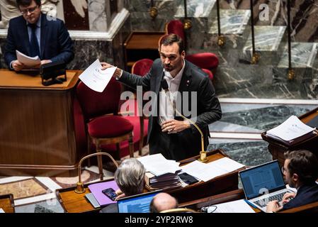 FRANCE-POLITIQUE-GOUVERNEMENT-PARLEMENT Ugo Bernalicis, député de la France Insoumise, au parlement lors du débat sur l'abrogation de la réforme des retraites. À Paris, le 28 novembre 2024. PARIS ILE-DE-FRANCE FRANCE COPYRIGHT : XANDREAXSAVORANIXNERIX FRANCE-POLITICS-GOVERNMENT-PARLI ASAVORANINERI-12 Banque D'Images