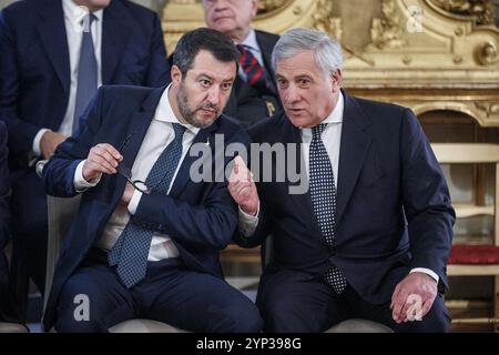 Roma, Italie. 22 octobre 2022. Foto Roberto Monaldo/LaPresse22-10-2022 Roma (Italia) Politica Quirinale - Giuramento del Governo Meloni Nella foto Matteo Salvini, Antonio Tajani 22-10-2022 Rome (Italy) Politica Quirinale Palace - serment du gouvernement Meloni sur la photo Matteo Salvini, Antonio Tajani crédit : LaPresse/Alamy Live News Banque D'Images