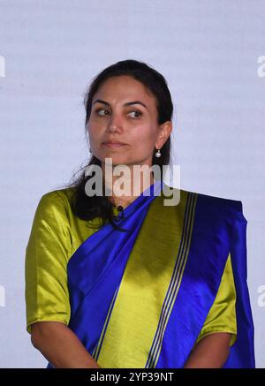 Mumbai, Inde. 28 novembre 2024. Nyrika Holkar, directrice exécutive du Godrej Enterprises Group (GEG), est vue lors du lancement du logo de la marque rafraîchie de Godrej lors d'un événement à Mumbai. (Photo par Ashish Vaishnav/SOPA images/SIPA USA) crédit : SIPA USA/Alamy Live News Banque D'Images