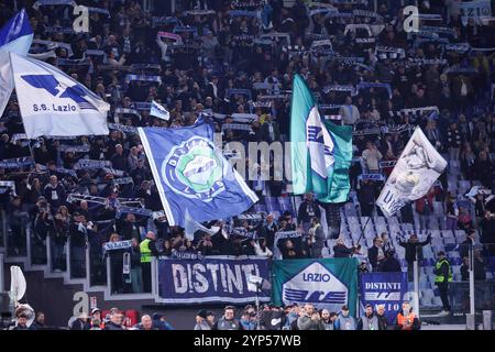 Roma, Lazio, ITALIE. 28 novembre 2024. 28/11/2024 Roma, Stadio Olimpico, incontro di calcio valevole per l' Europa League 2024/24 tra SS Lazio vs Ludogorets . In foto : supporters Lazio (crédit image : © Fabio Sasso/ZUMA Press Wire) USAGE ÉDITORIAL SEULEMENT! Non destiné à UN USAGE commercial ! Banque D'Images