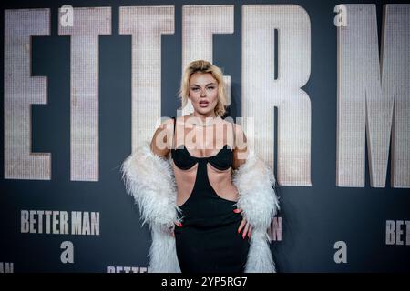 Londres, Royaume-Uni. 27 novembre 2024. Tallia Storm assiste à la première européenne de Better Man au cinéma Odeon luxe Leicester Square. Le nouveau film visionnaire se penche sur l’ascension, la chute et la résurrection de Robbie Williams – l’un des artistes à succès du Royaume-Uni couvrant les incroyables hauts et bas de la célébrité et le voyage vers la célébrité d’une manière unique, inspiré par la vie de Williams et la façon dont il se voit. Crédit : Guy Corbishley/EMPICS/Alamy Live News Banque D'Images