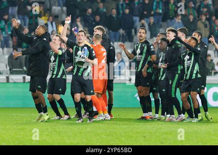 Bruges, Belgique. 28 novembre 2024. Les joueurs du cercle célèbrent après avoir remporté un match de football entre le cercle belge Brugge KSV et le Scottish Heart of Midlothian FC, jeudi 28 novembre 2024 à Bruges, au quatrième jour de la phase de Ligue de l'UEFA Conference League. BELGA PHOTO KURT DESPLENTER crédit : Belga News Agency/Alamy Live News Banque D'Images