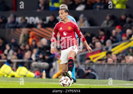 Manchester, Royaume-Uni. 28 novembre 2024. Old Trafford MANCHESTER, ANGLETERRE - NOVEMBRE 28 : Antony Santos de Manchester United contrôle le ballon lors du match de l'UEFA Europa League 2024/25 League phase MD5 entre Manchester United et FK Bodo/Glimt à Old Trafford le 28 novembre 2024 à Manchester, Angleterre. (Richard Callis/SPP) crédit : photo de presse sportive SPP. /Alamy Live News Banque D'Images