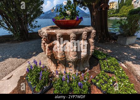 VARENNA, ITALIE, 05 juin 2019 : façades et jardins de Villa Monastero, sur le lac de Côme, 05 juin 2019, à Varenna, italie Banque D'Images