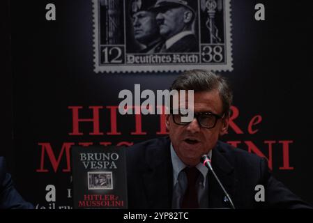 Rome, Italie. 28 novembre 2024. Carlo Calenda assiste à la présentation du livre de Bruno Vespa 'Hitler et Mussolini' à Rome. Crédit : SOPA images Limited/Alamy Live News Banque D'Images