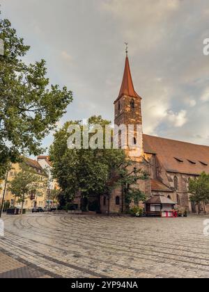 Vue de. Jakob Eglise dans la partie vieille ville de Nuremberg. C'est la deuxième plus grande ville de Bavière Banque D'Images