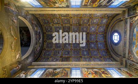 Brescia, Italie. Musée Santa Giulia, site classé au patrimoine mondial de l'UNESCO. Intérieur de la Basilique de San Salvatore et du Choeur des religieuses Banque D'Images