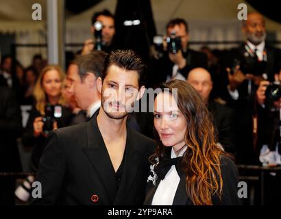 Pierre Niney et Anais Demoustier sur le tapis rouge du Comte de Monte Christo en première au Festival de Cannes 2024. Banque D'Images