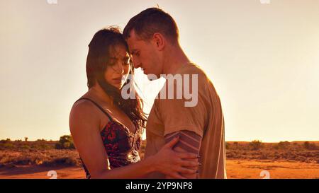 PAUL MESCAL et MELISSA BARRERA dans CARMEN (2022), réalisé par BENJAMIN MILLEPIED. Crédit : CLASSIQUES SONY PICTURES / album Banque D'Images