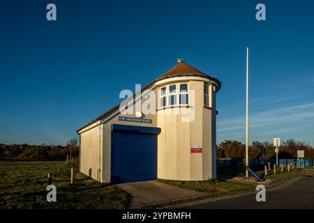 Bexhill, 28 novembre 2024 : la station des garde-côtes sur Galley Hill Banque D'Images