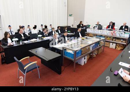 Gand, Belgique. 29 novembre 2024. Cette photo est prise lors de la première journée du procès d'assises de six hommes des pays-Bas devant la cour d'assises de la Flandre orientale à Gand, vendredi 29 novembre 2024. Les six hommes sont accusés du meurtre du belge Raouf Ben Alita, 41 ans, à Stekene en 2018. BELGA PHOTO NICOLAS MAETERLINCK crédit : Belga News Agency/Alamy Live News Banque D'Images