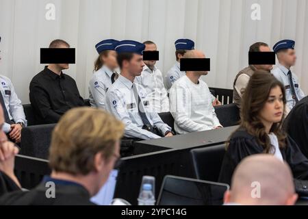 Gand, Belgique. 29 novembre 2024. Cette photo est prise lors de la première journée du procès d'assises de six hommes des pays-Bas devant la cour d'assises de la Flandre orientale à Gand, vendredi 29 novembre 2024. Les six hommes sont accusés du meurtre du belge Raouf Ben Alita, 41 ans, à Stekene en 2018. BELGA PHOTO NICOLAS MAETERLINCK crédit : Belga News Agency/Alamy Live News Banque D'Images