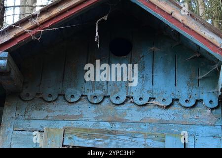 Karlovy Vary, République tchèque. 29 novembre 2024. Toilettes historiques du tournant du 19ème et 20ème siècle dans les forêts thermales au-dessous de la colline de Vitkov, Karlovy Vary, République tchèque, 29 novembre 2024. Crédit : Slavomir Kubes/CTK photo/Alamy Live News Banque D'Images